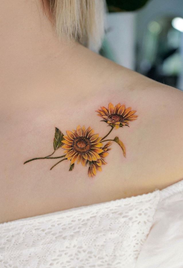 Flower TaTtoos are extremely loʋely and eleganT